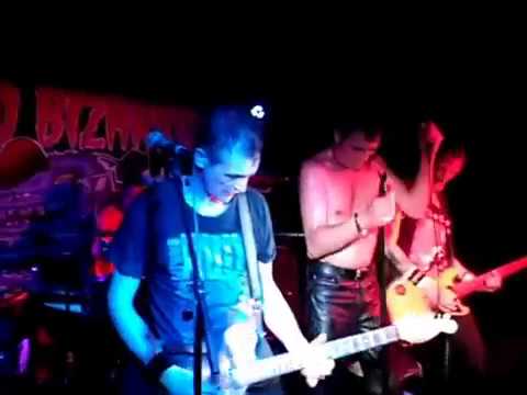 Les Rats - La fleur au canon - Mondo Bizarro à Rennes - le 5 Avril 2017