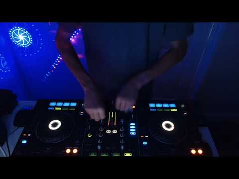 GO DONKER'S 20 - SUMMER'S BACK - DJ RICH (ILLSLEY)