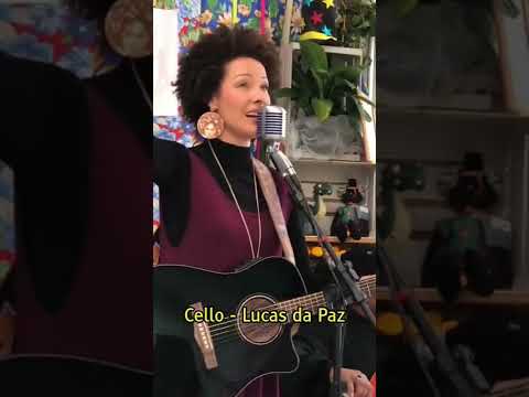 Leveza - Daniele Souza