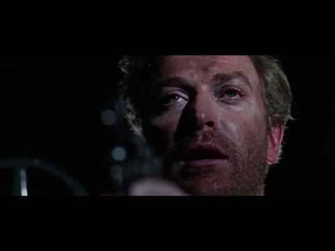 Endemic Emerald - Counterstrike Ft. Royal Flush, Tragedy Khadafi, Nutso & Illa Ghee