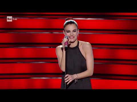 Bianca Guaccero canta "L'importante è finire" - Una storia da cantare 22/02/2020