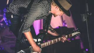NEEDTOBREATHE &quot;Difference Maker&quot; (Live From The Woods)