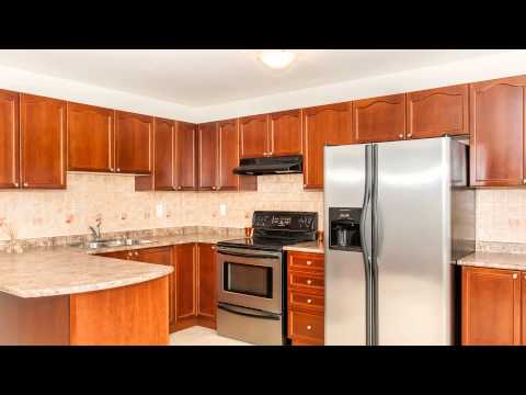 926 VICKERMAN WAY,  MILTON