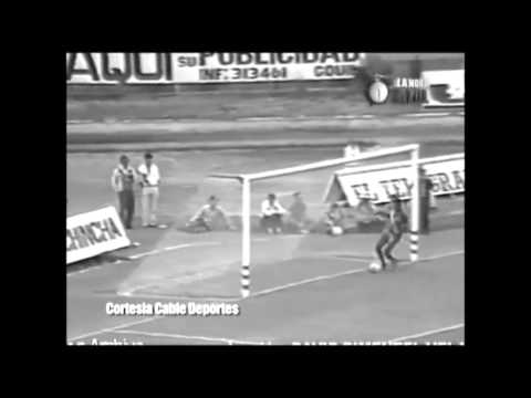 Jesús Cárdenas "Emelec" - Gol mas largo del mundo (1988)