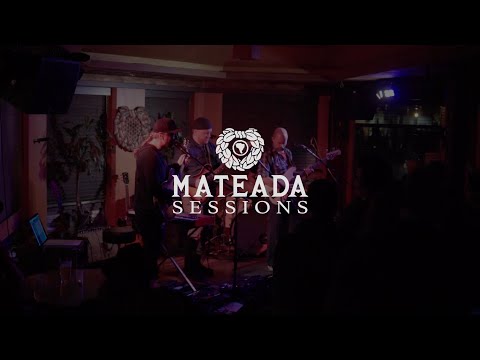 Daryl Chonka - Wander - Live at Mateada