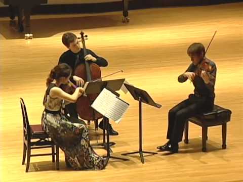Mozart: Trio (Divertimento) for Violin, Viola and Cello in E flat major, K 563