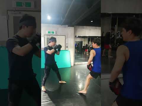 フットワークとカウンターのやり方