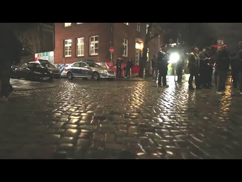 REEPERBAHN KAREEM - GANZ HAMBURG HASST DIE POLIZEI (Official Video)