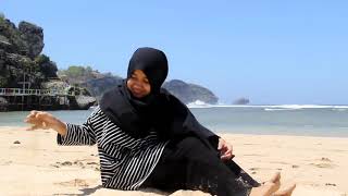 preview picture of video 'Drini beach jogjakarta'