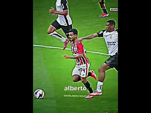 Óleo absurdo que teve no clássico entre São Paulo e Corinthians