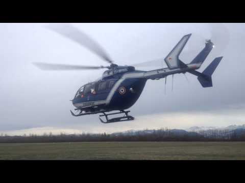 Hélicoptère EC145 Gendarmerie (PGHM) à Tarbes/Laloubère