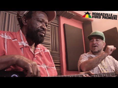 Junior C feat. Flabba Holt & Friends - Cuando Te Vi [Official Video 2019]