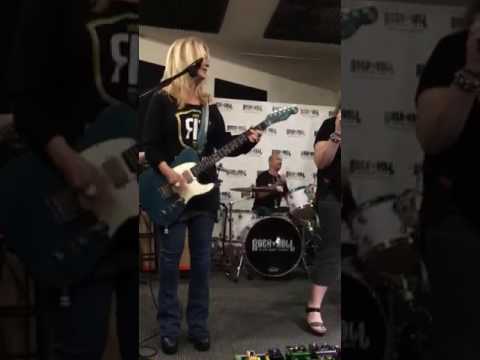 Nancy Wilson w/ Low T - 2017 Rock n Roll Fantasy Camp, LA