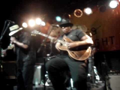 OI BLUES BY NIGHT 2009 COM BILLY BRANCH E CARLOS JOHNSON II