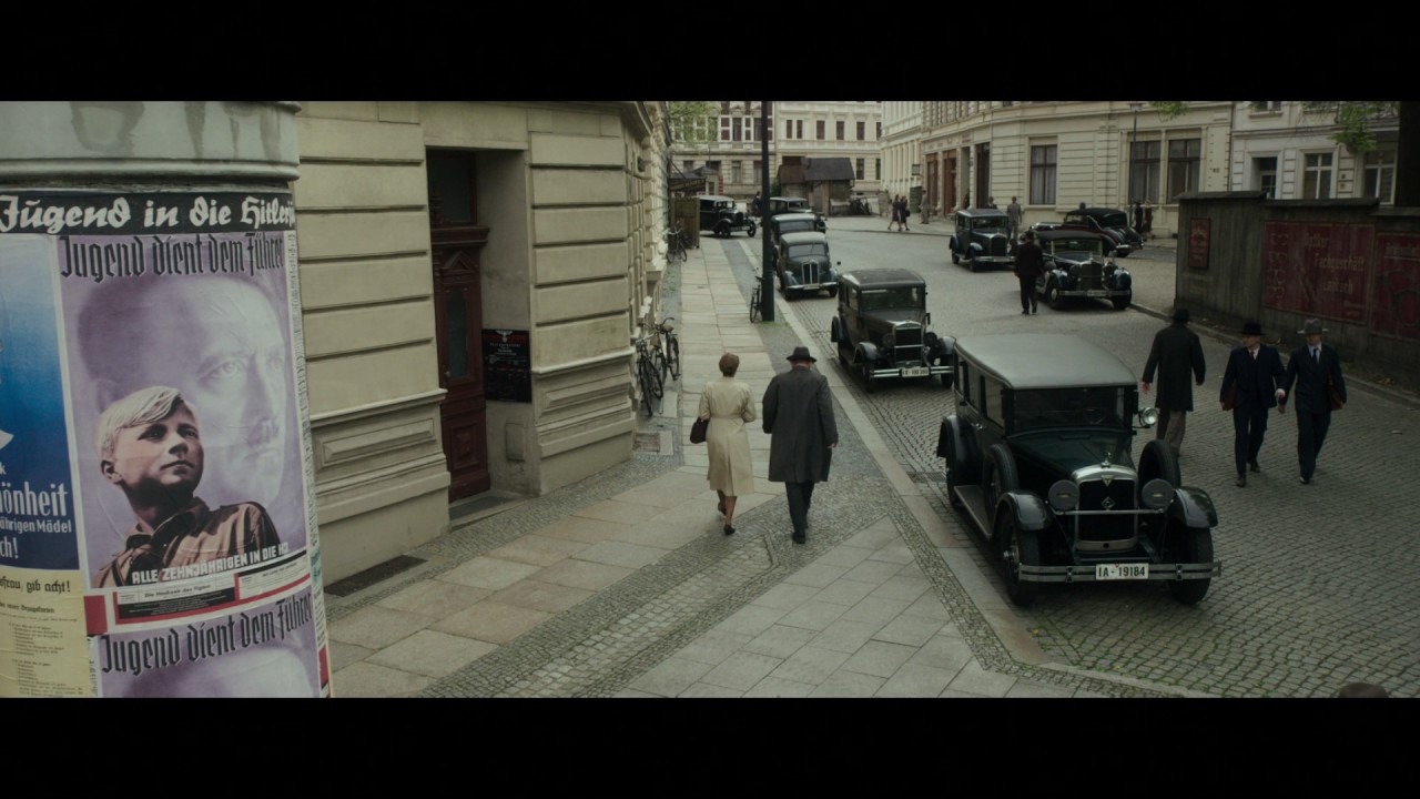 Miniature de la vidéo Seul dans Berlin - Bande-annonce VF du film Seul dans Berlin