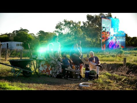 Psychedelic Porn Crumpets - Buzz (Official Video)