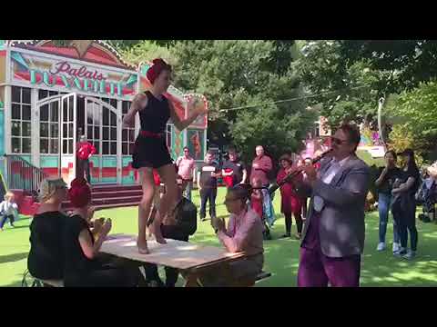 Edinburgh Fringe Tap Dancer - Satin Dollz & The Jive Aces