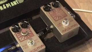 Video thumbnail for Analogman Sunface fuzz pedal demo comparison of NKT-275 & BC-108 versions by gearmanndude