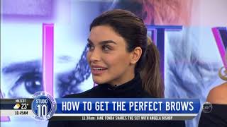 Lana Tarek Gives A Perfect Brow Makeover with the Spectrum Aurora Ring Light Pt. 2 | Studio Ten