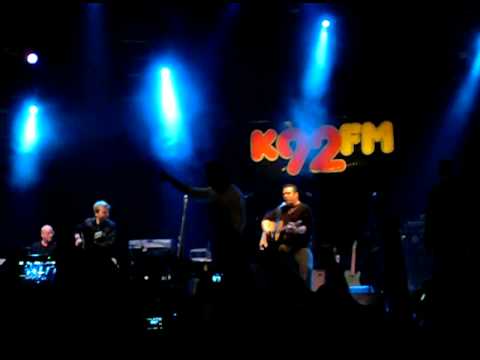 Craig Morgan Crowd Surfing