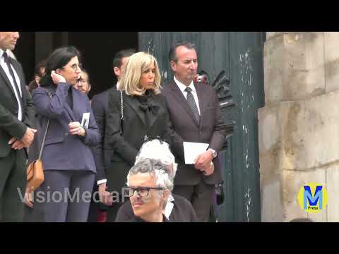 Obsèques de Jane Birkin : sortie de l'église Saint Roch (24 juillet 2023 - Paris)