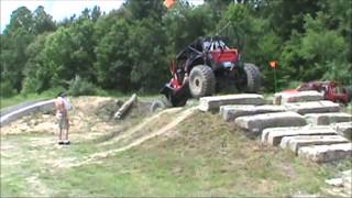 preview picture of video 'Warwagon Runs Obstacle Course at Southington Offroad Park 7-6-2013'