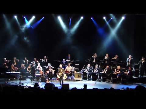 Riku Niemi Orchestra ja Pave Maijanen.