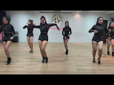 Caliente Dance Studio Singapore Bachata Lady Styling show Johnny Sky - Dime Como Se Siente