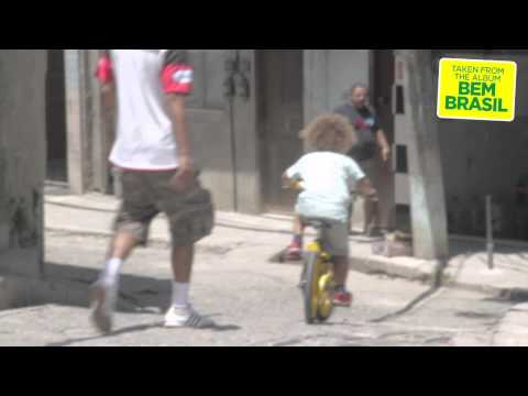 Fatboy Slim - Everybody Loves A Carnival [Fatboy Slim Presents Bem Brasil]