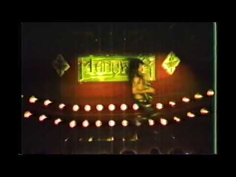 MANOWAR History: Joey DeMaio bass solo - Copenhagen 1986
