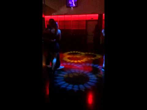 Semba. Nada melhor que começar o dia de aniversário a dança