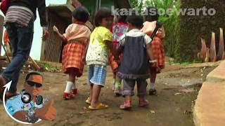 preview picture of video 'Children Go To School - Puncak, Kuningan 2010'