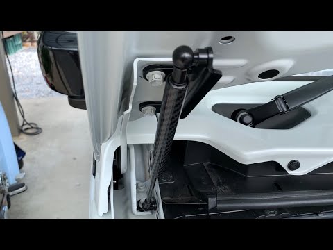 [For JB64/JB74] Unboxing and installation of GReddy engine hood lifter [New Jimny/Sierra]