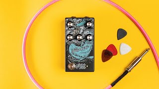 Video thumbnail for Matthews Effects The Whaler V2: The Moby Dick of fuzz pedals! by Living Room GD