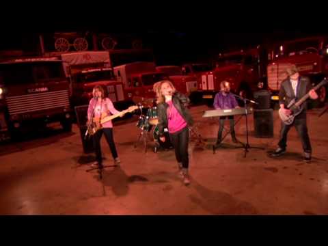 Lotte Theuwis videoclip 'Hallo Maon'