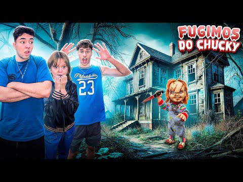 WE ESCAPED FROM CHUCKY IN THE HAUNTED HOUSE *he chased us with a machete