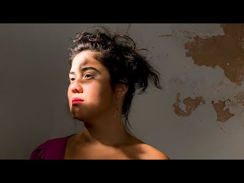 LUÍSA BAHIA - A BRISA ARDE (Lyric vídeo)