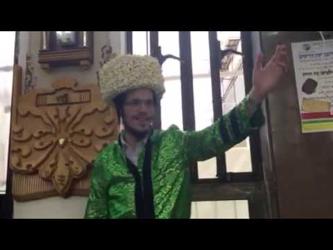 I found a popcorn streimel!