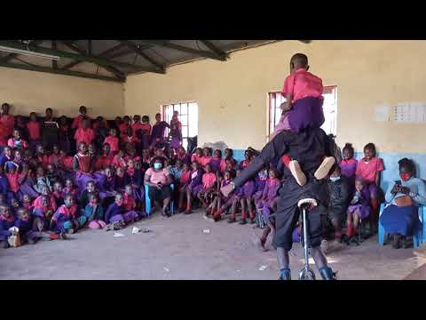 Hii kupika chai kwa kichwa cha mtu(2)