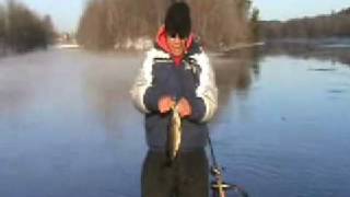 preview picture of video 'Couple of Bubbas Fishing Bow Power Plant 12/26/08'