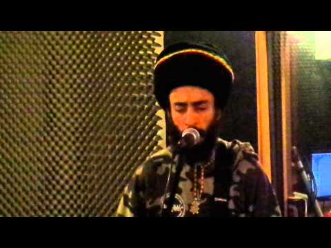 JAH I RAS rehearsing for "JAH providenciará Tour 2013" part II