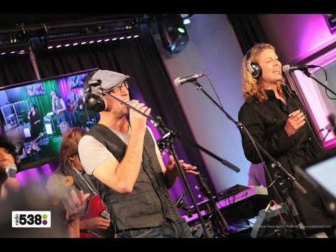 Edwin Evers Band - Earth, Wind & Fire medley | Live bij Evers Staat Op