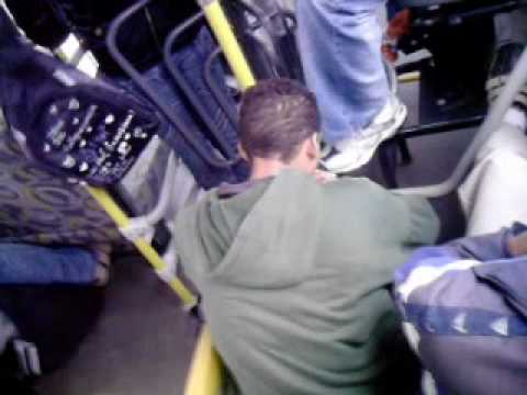 Nego bruno acordando '-'