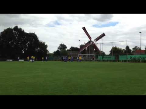 Emiel scoort (bijna....)