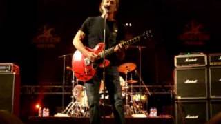 ALVIN LEE GUITARE EN SCENE ST JULIEN  2009 INTRO ROCK AND ROLL MUSIC TO THE WORLD