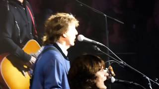 Paul McCartney - Temporary Secretary [Live at Qudos Bank Arena, Sydney - 12-12-2017]