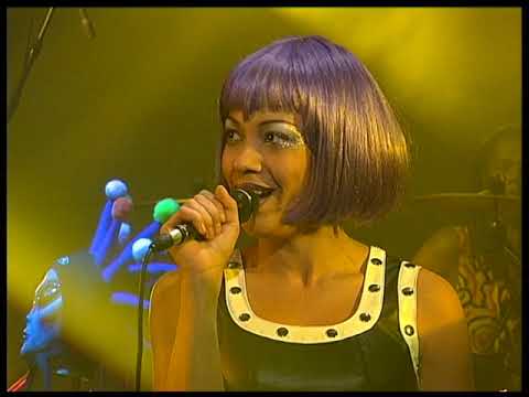 Imani Coppola - Legend of a Cowgirl (live at Nulle Part Ailleurs)
