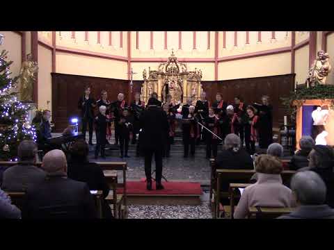 Christmas Kum Ba Ya arr. par Jay Althouse, interprété par l'Ensemble MusicaVivente