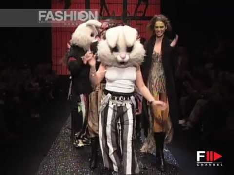 "Voyage" Autumn Winter 2003 2004 Milan 4 of 4 Pret a Porter Woman by FashionChannel