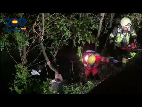 Angustioso rescate de una mujer caída en el río en San Jorge 